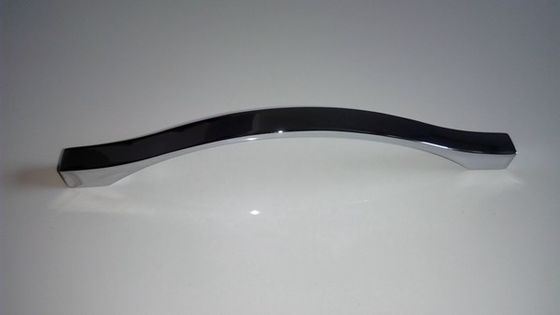 πρότυπος αριθμός 6007 λαβών συρταριών μετάλλων υλικού γραφείου κραμάτων ψευδάργυρου 96/128mm λαβή συρταριών γραφείων zamak