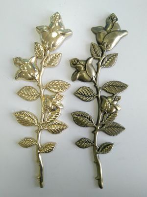 Zamak nam van het de Decoratiezink van de Doodskistmontage van de de Legeringsbloem Grootte 45cm×13cm Gouden/Antiek Brons toe