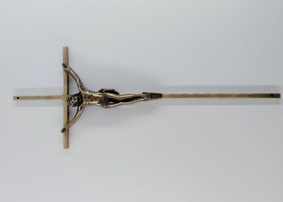 Cor transversal liga de zinco do bronze da qualidade da decoração D051 Itália de /coffin do crucifixo do zamak