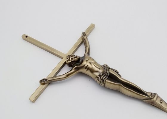 Cor transversal liga de zinco do bronze da qualidade da decoração D051 Itália de /coffin do crucifixo do zamak