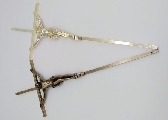 Cor transversal liga de zinco do bronze da qualidade da decoração D051 Itália de /coffin do crucifixo do zamak