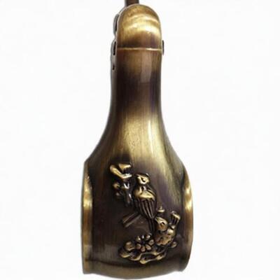 Le cercueil en métal de Herrajes Para Ataudes de couleur d'or manipule D041 modèle